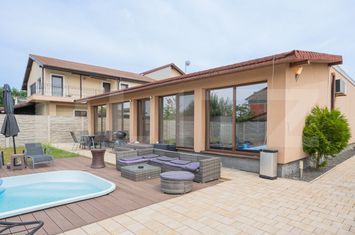 Casă - 5 camere de vanzare DUMBRAVITA - Timis anunturi imobiliare Timis
