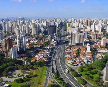 Brazilia reuşeşte în continuare să fenteze criza imobiliară. Preţul locuinţelor atinge noi maxime