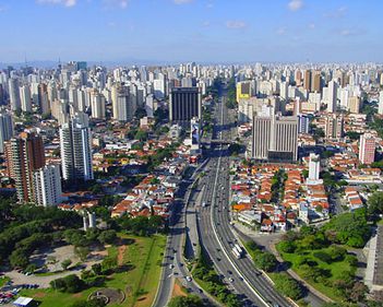 Brazilia reuşeşte în continuare să fenteze criza imobiliară. Preţul locuinţelor atinge noi maxime