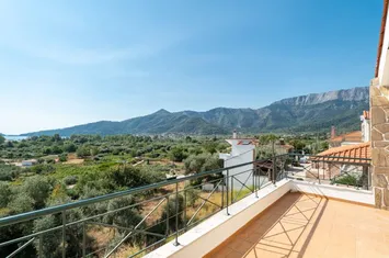 Casă mobilată 162 mp în Chrisi Ammoudia, 600 m de mare anunturi imobiliare Grecia