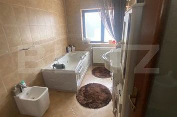 Vilă - 8 camere de vanzare SACELE - Brasov anunturi imobiliare Brasov