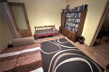 Apartament 3 camere de vanzare TUDOR - Mures anunturi imobiliare Mures