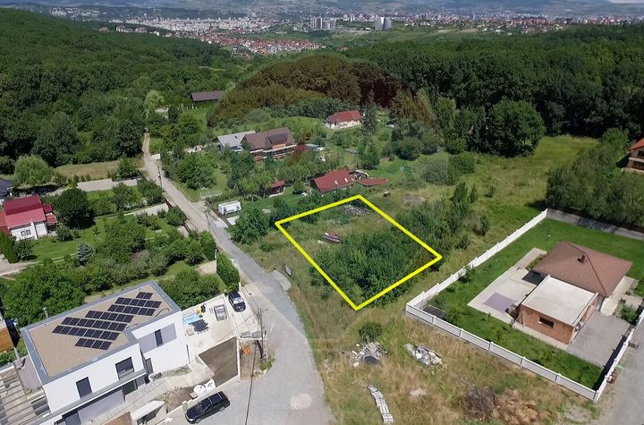 Teren 810 mp Cluj cu PUZ si HCL / Strada D.D. Rosca anunturi imobiliare Cluj