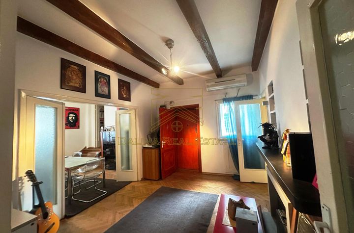 Vanzare - 3 camere – Str. Pasului - colt cu Armeneasca anunturi imobiliare Bucuresti