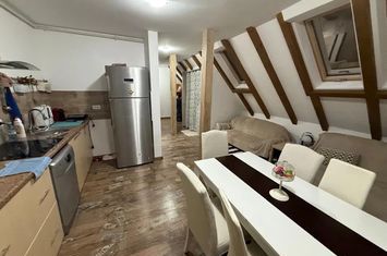 Apartament 3 camere de vanzare TRACTORU - Brasov anunturi imobiliare Brasov