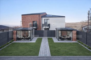 Vilă - 5 camere de vanzare DEZMIR - Cluj anunturi imobiliare Cluj