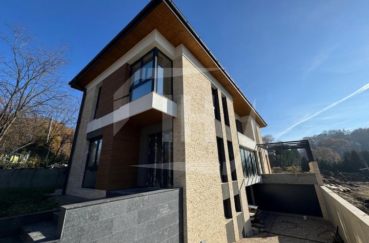 Vilă - 5 camere de vanzare CLUJ-NAPOCA - Cluj anunturi imobiliare Cluj