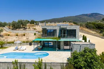 Vilă 220 mp, teren 2000 mp — Skala Marion anunturi imobiliare Grecia