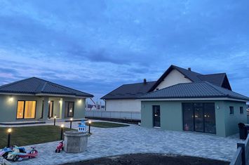 Casă - 5 camere de vanzare VOLOVAT - Suceava anunturi imobiliare Suceava