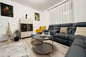 Apartament 2 camere de vanzare SANPETRU - Brasov anunturi imobiliare Brasov