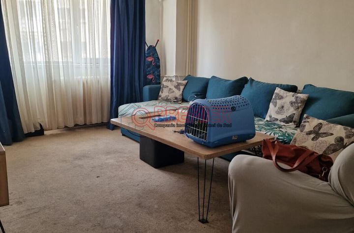 Piata Unirii - vanzare apartament 3 camere anunturi imobiliare Bucuresti