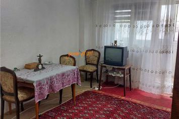 Apartament 3 camere de vanzare CENTRAL - Vrancea anunturi imobiliare Vrancea