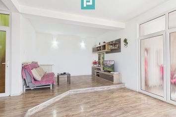 Casă cu 7 camere și teren generos în Șofronea anunturi imobiliare Arad