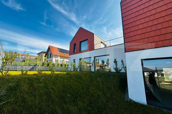 Vilă - 4 camere de vanzare CHINTENI - Cluj anunturi imobiliare Cluj
