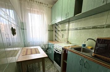 Apartament 2 camere zona Boul Rosu anunturi imobiliare Arad