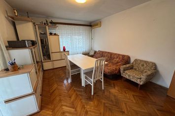 Vanzare apartament trei camere imobil solid Piata Ion Mihalache metrou anunturi imobiliare Bucuresti
