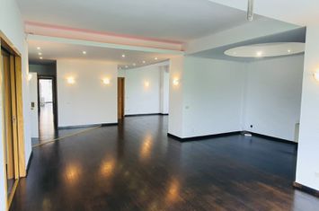Apartament 4 camere de vanzare KISELEFF - Bucuresti anunturi imobiliare Bucuresti