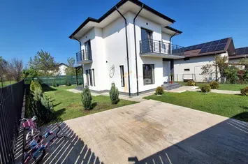 Vilă - 4 camere de vanzare IASI - Iasi anunturi imobiliare Iasi