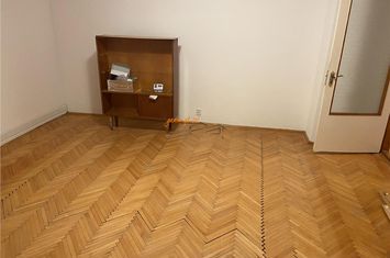 Apartament 3 camere de vanzare CENTRAL - Vrancea anunturi imobiliare Vrancea