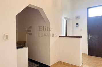 Apartament cu 1 camera de vanzare, central Magheru, Oradea anunturi imobiliare Bihor