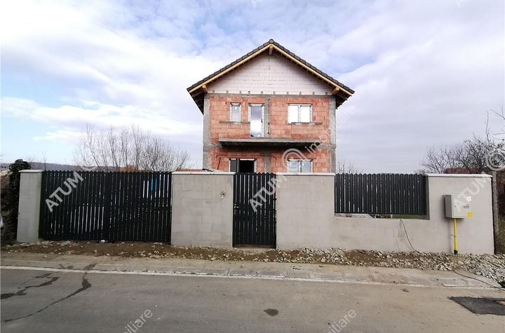 Vilă - 4 camere de vanzare CRISTIAN - Sibiu anunturi imobiliare Sibiu