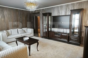 Apartament 3 camere de vanzare CENTRU - Arges anunturi imobiliare Arges