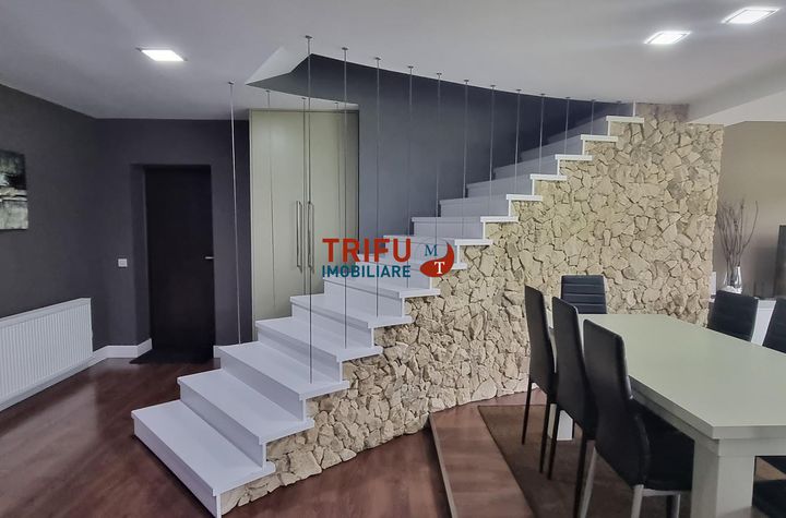 Vilă - 6 camere de vanzare BUCURESTI - Bucuresti anunturi imobiliare Bucuresti