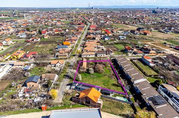 Teren de 2.782 mp. Perfect pentru parcelare și construcție de case anunturi imobiliare Arad