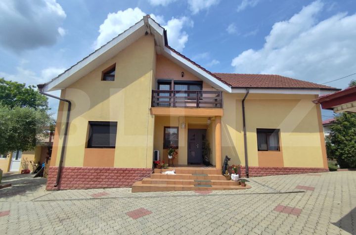 Casă - 6 camere de vanzare IASI - Iasi anunturi imobiliare Iasi