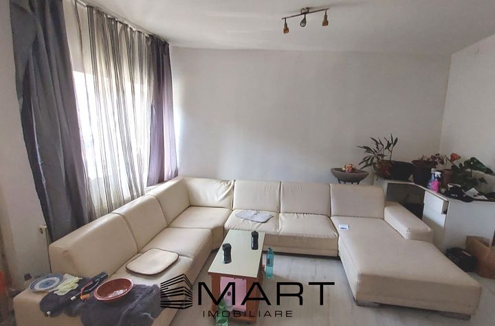 Casă - 4 camere de vanzare PIATA CLUJ - Sibiu anunturi imobiliare Sibiu