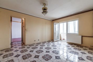 Apartament 3 camere în Vlaicu (zona Agora Mall) – etaj 2/4 anunturi imobiliare Arad