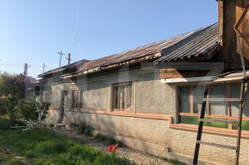 Casă - 4 camere de vanzare LAZURI - Dambovita anunturi imobiliare Dambovita