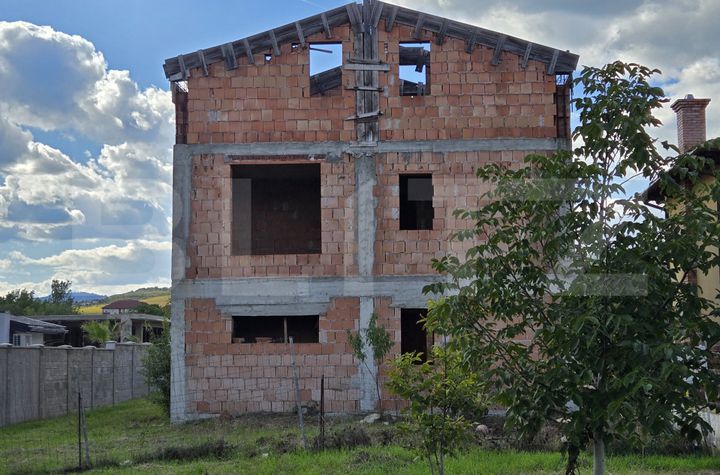 Casă - 5 camere de vanzare ALBA IULIA - Alba anunturi imobiliare Alba