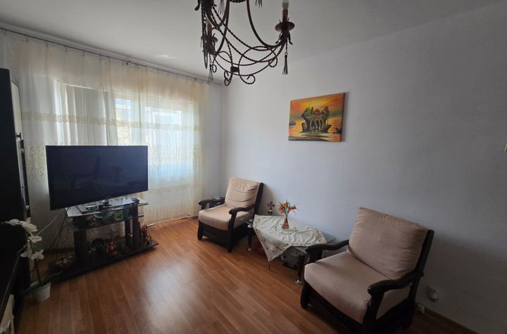 Apartament 3 camere de vanzare IASI - Iasi anunturi imobiliare Iasi