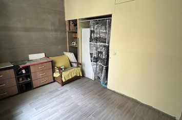 Unirii Apartament spatios 3 camere in vila anunturi imobiliare Bucuresti