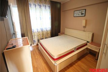 Apartament 3 camere de vanzare ULTRACENTRAL - Bacau anunturi imobiliare Bacau