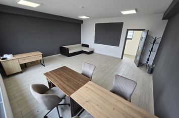 Birou 40 mp .parcare si utilităti incluse in pret anunturi imobiliare Mures