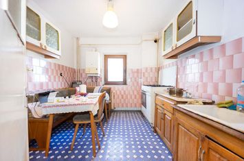 Apartament 3 camere de vanzare MIRCEA CEL BATRAN - Iasi anunturi imobiliare Iasi