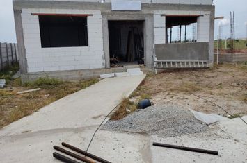 Casă - 3 camere de vanzare CRAIOVA - Dolj anunturi imobiliare Dolj