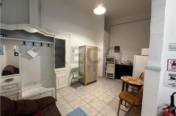 Apartament 2 camere de vanzare CENTRAL - Bihor anunturi imobiliare Bihor