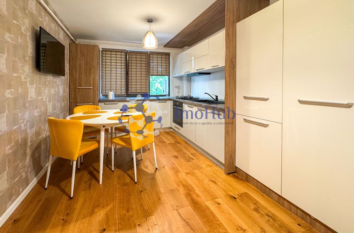 Piata Unirii, Apartament de inchiriat. etaj 3, renovat anunturi imobiliare Iasi