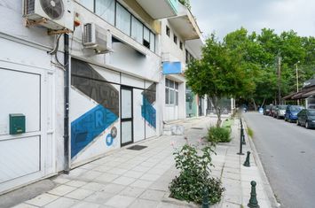 Spațiu comercial parter 99 mp în centrul Drama anunturi imobiliare Grecia