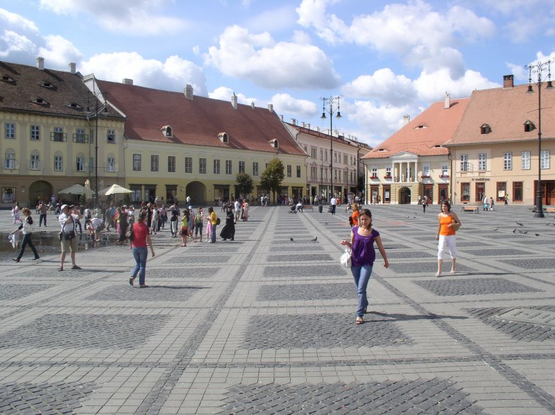 17954-sibiul-este-promovat-in-trei-targuri-de-turism.jpg