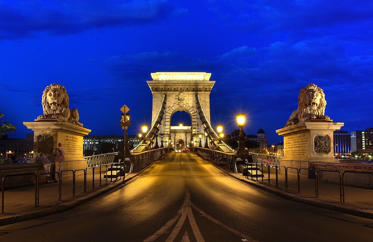 Chain Bridge