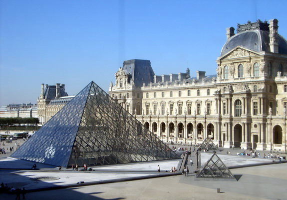 21612-8-louvre.jpg