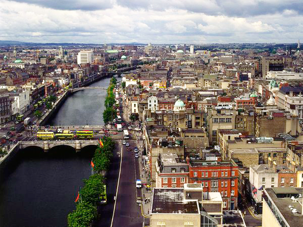 23557-dublin-liffey-river_1906_600x450.jpg