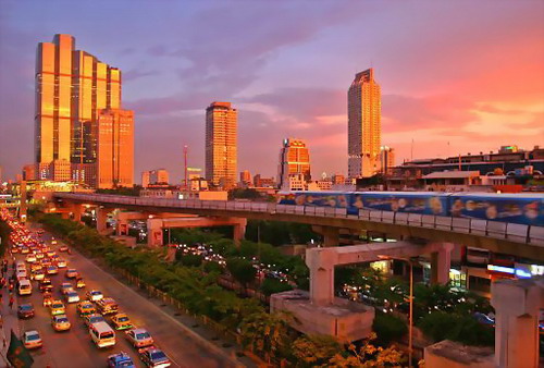 24251-skytrain_bangkok.jpg