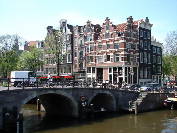 24612-amsterdam_2.jpg