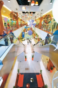 Deschiderea a trei malluri din Bucuresti salveaza piata de la o prabusire cu 900 mil. euro in acest an